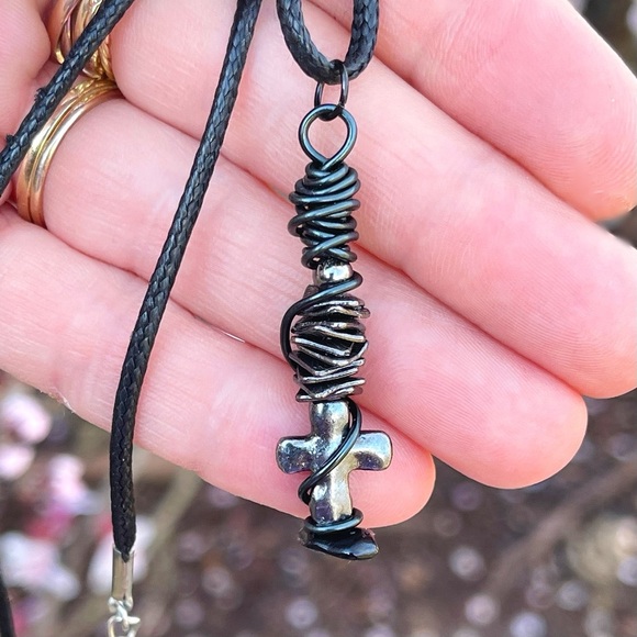 5 For $25💫Long Alternative Edgy Grunge Black Cross Pendant Necklace - Picture 5 of 6